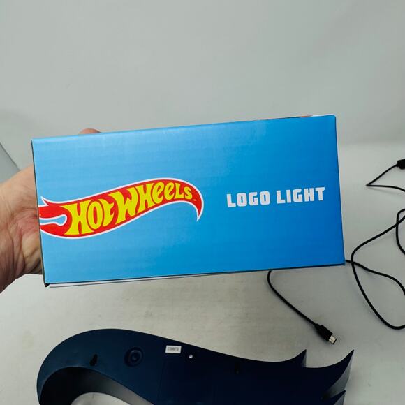 Hot Wheels Light Up LED Sign USB Powered Room Decor Kids Bedroom or Man Cave - Picture 8 of 11